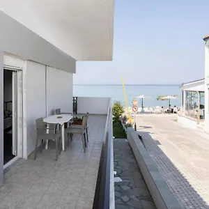 Aparthotel Blevista, Polychrono
